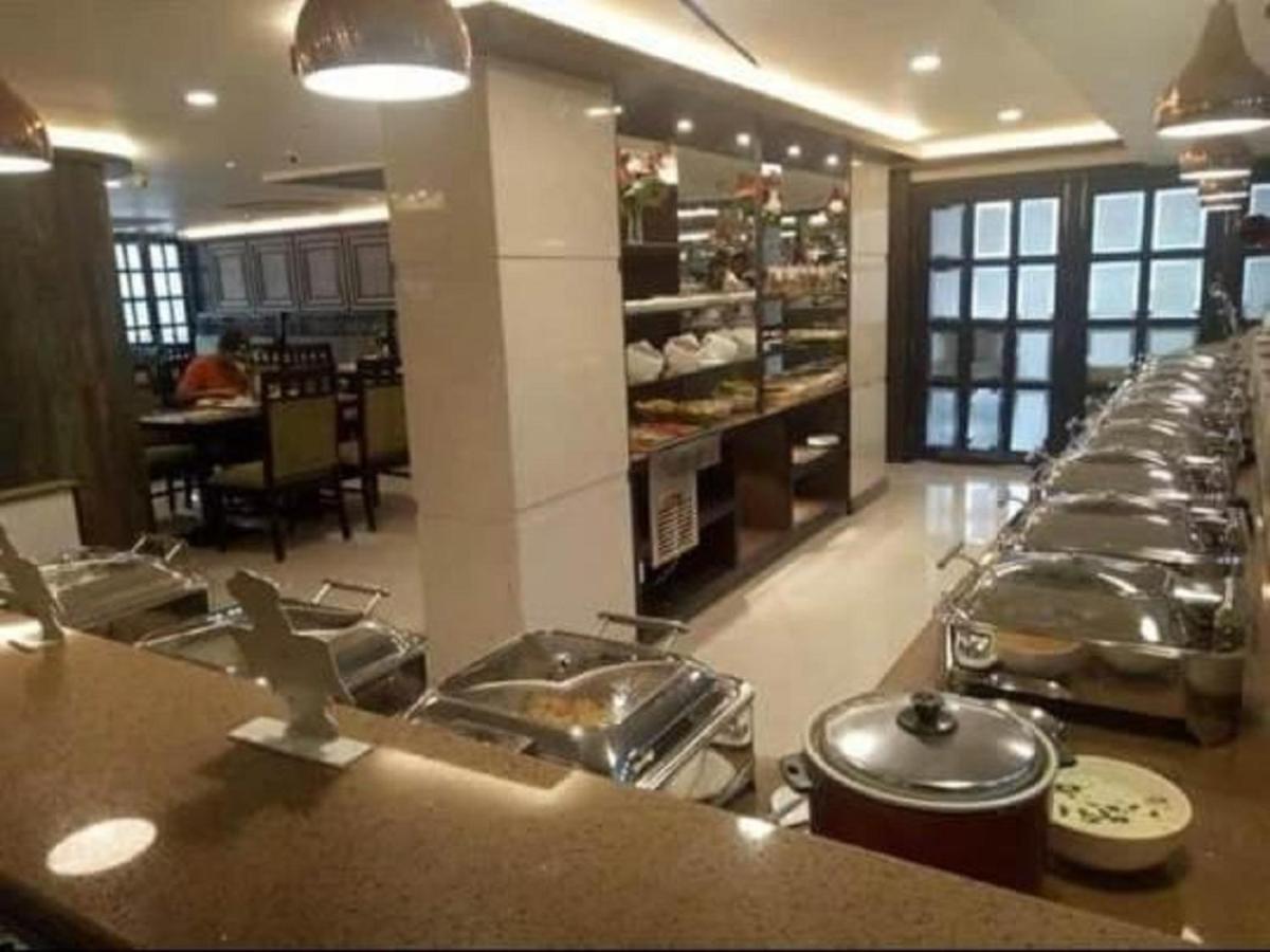Hotel Atithi Guwahati Luaran gambar