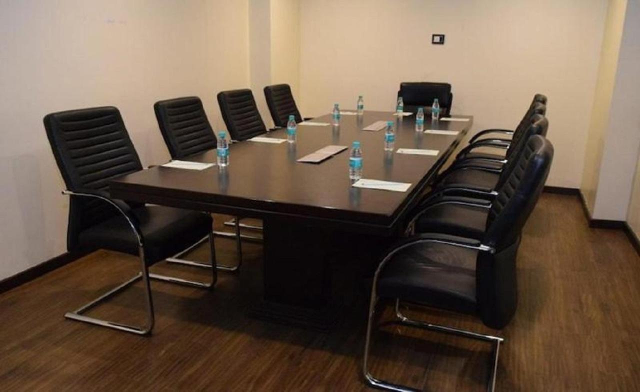 Hotel Atithi Guwahati Luaran gambar