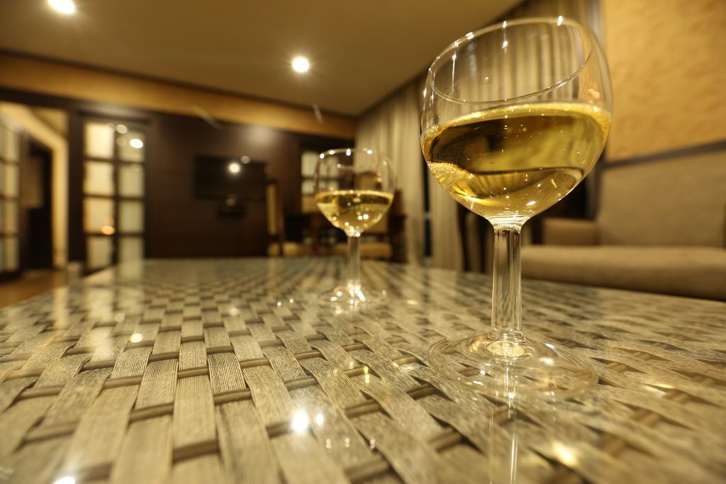 Hotel Atithi Guwahati Luaran gambar