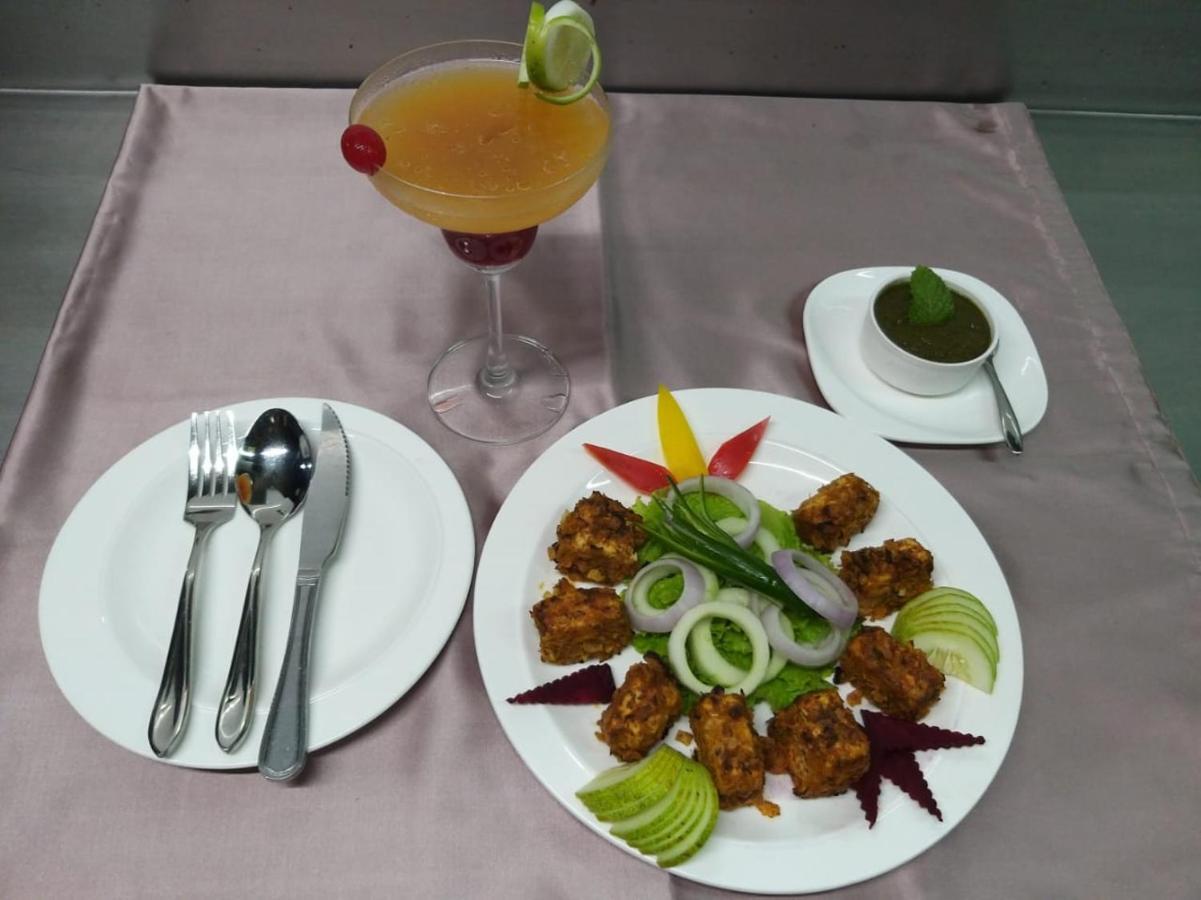 Hotel Atithi Guwahati Luaran gambar